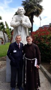 Mario Ruzzante con Padre Andrea Caruso sabato 22 giugno a Lourdes